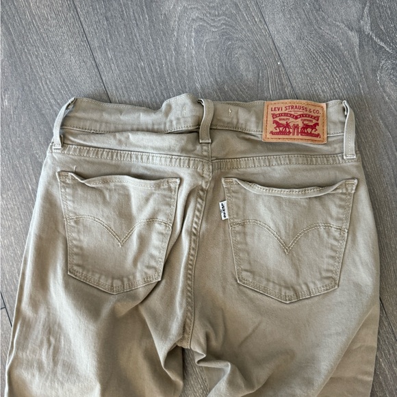 Levi’s 710 Skinny Jeans - Picture 2 of 3